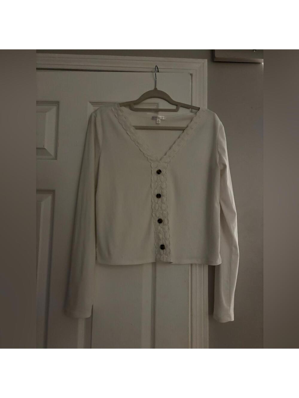 Society + Stitch Women's White Long Sleeve V-Neck Cardigan XXL